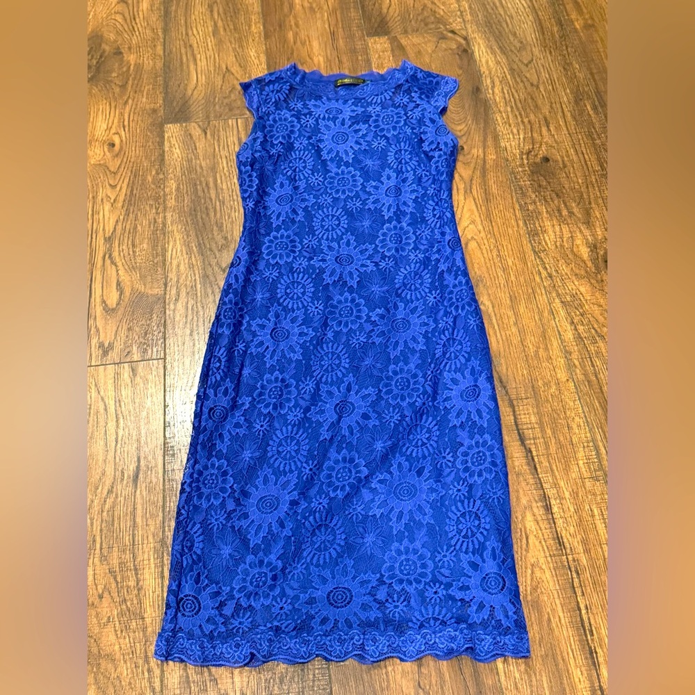 Women Knee Length Blue Lace Dress